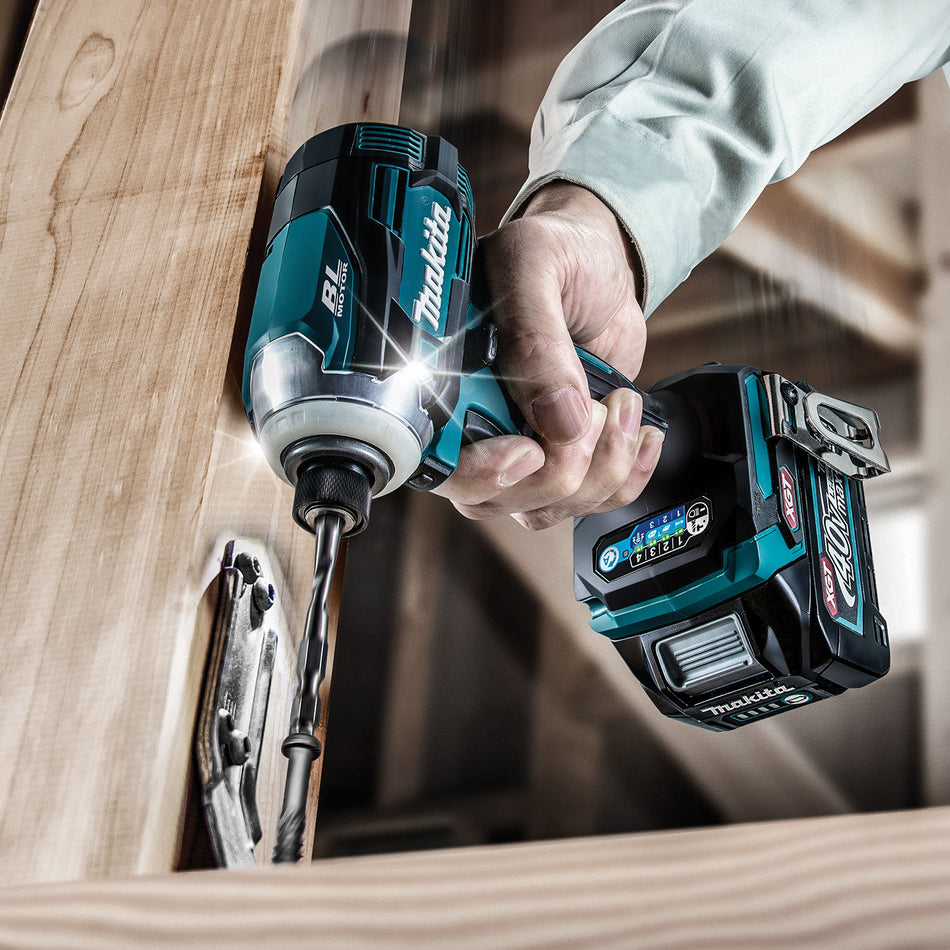 Makita® 40V MAX* XGT® GT200D Brushless Cordless Combo Kit, 40 V, 2 -Tool, 2 -Battery